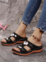 Embroider Flowers Leather Sandals